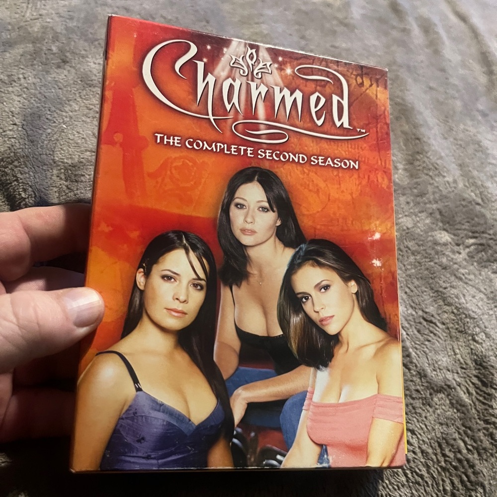 Charmed The Complete Second Season DVD series